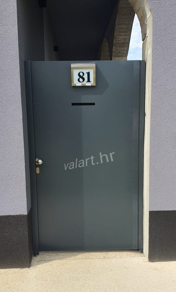 dvorišna vrata metalna simple