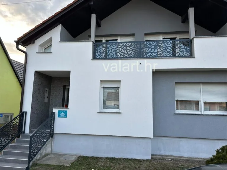 dizajn ograda balkon boja antracit geometrijski