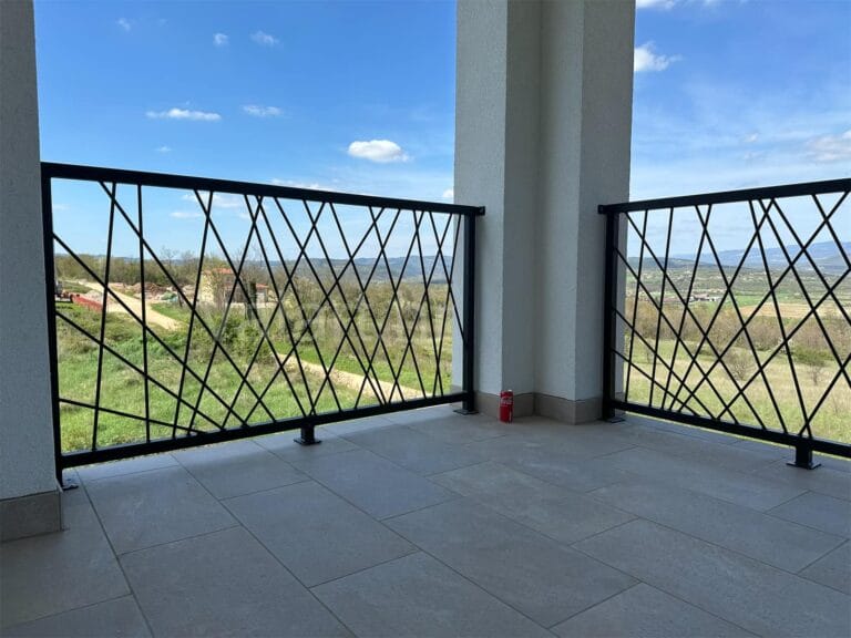 Jednostavan linijski dizajn metalna ograda balkon