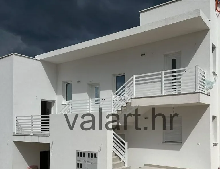 Jednostavan linijski dizajn metalna ograda balkon