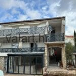 Zanimljiv moderan geometrijski dizajn ograda balkon boja antracit