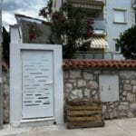 Lasersko rezanje dvorišna vrata dizajn horizontalne rupe bijela boja