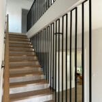 unutarnja metalna ograda dizajn geometrijski linijski minimalistički stubište antracit u boji