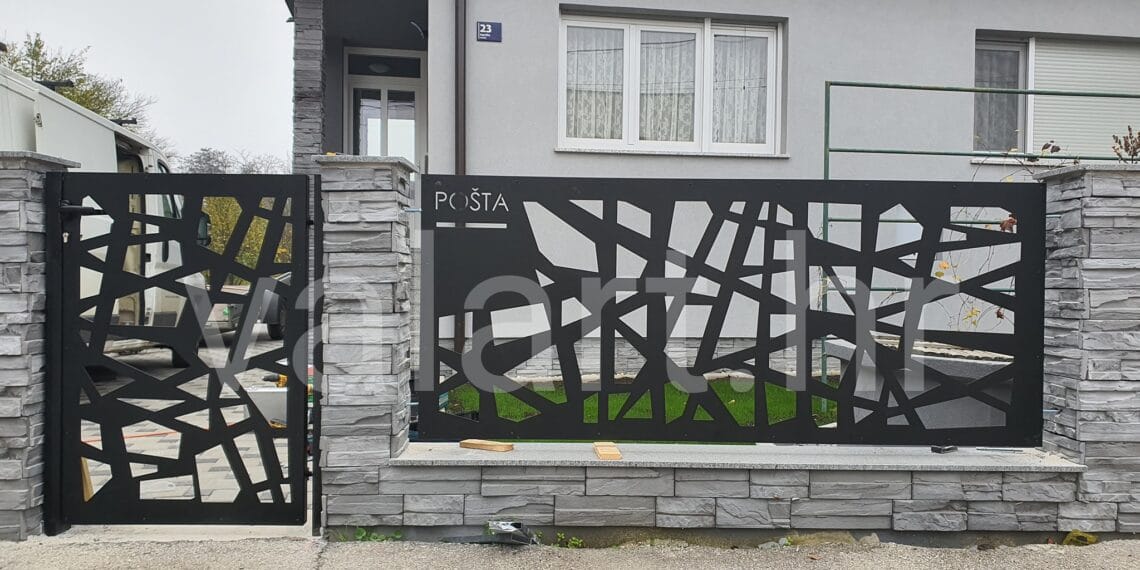 zanimljiv uzorak vanjska ograda metalna