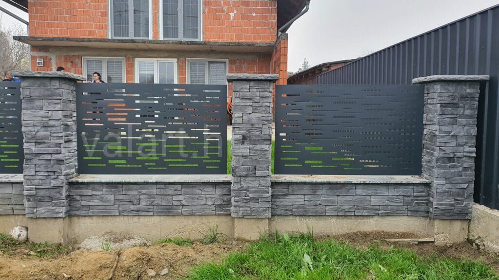 ograda vanjska metalna vodoravni uzorak