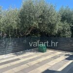 Jednostavna vanjska ograda minimalistički dizajn masline