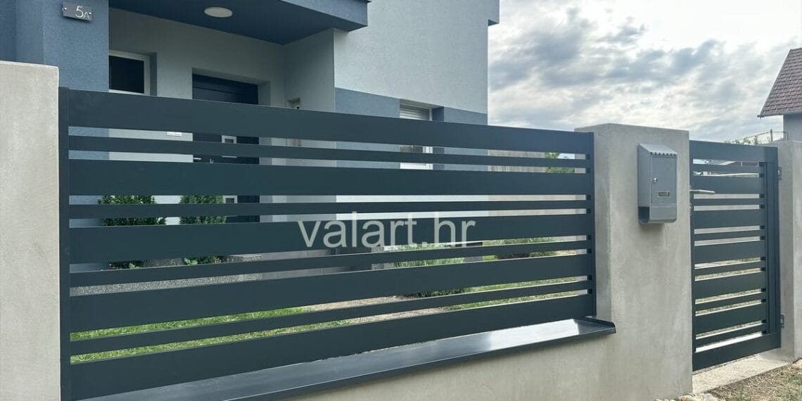 elegantna linijska geometrijska vanjska metalna ograda antracit