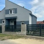 elegantna linijska geometrijska vanjska metalna ograda antracit